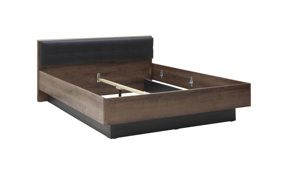 Set Dormitor Benvenutti, Pat Cu Dimensiunea Saltelei 180 X 200 Cm, 2 Noptiere Si Dulap
