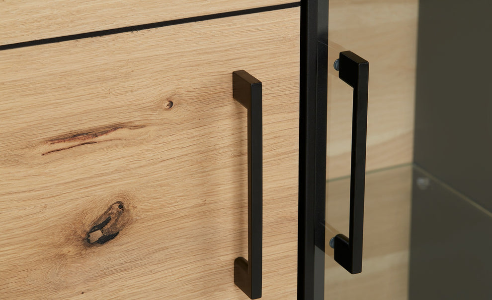 Vitrina Tulsa Smoked Oak, Furnir Din Lemn Masiv, 98 Cm