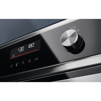 Cuptor Cu Abur Electrolux EOD6P66X, SteamBake Cu Autocuratare Pirolitica, A+, 72 Litri, Inox Antiamprenta, 59,4 x 59,6 x 56,9 Cm