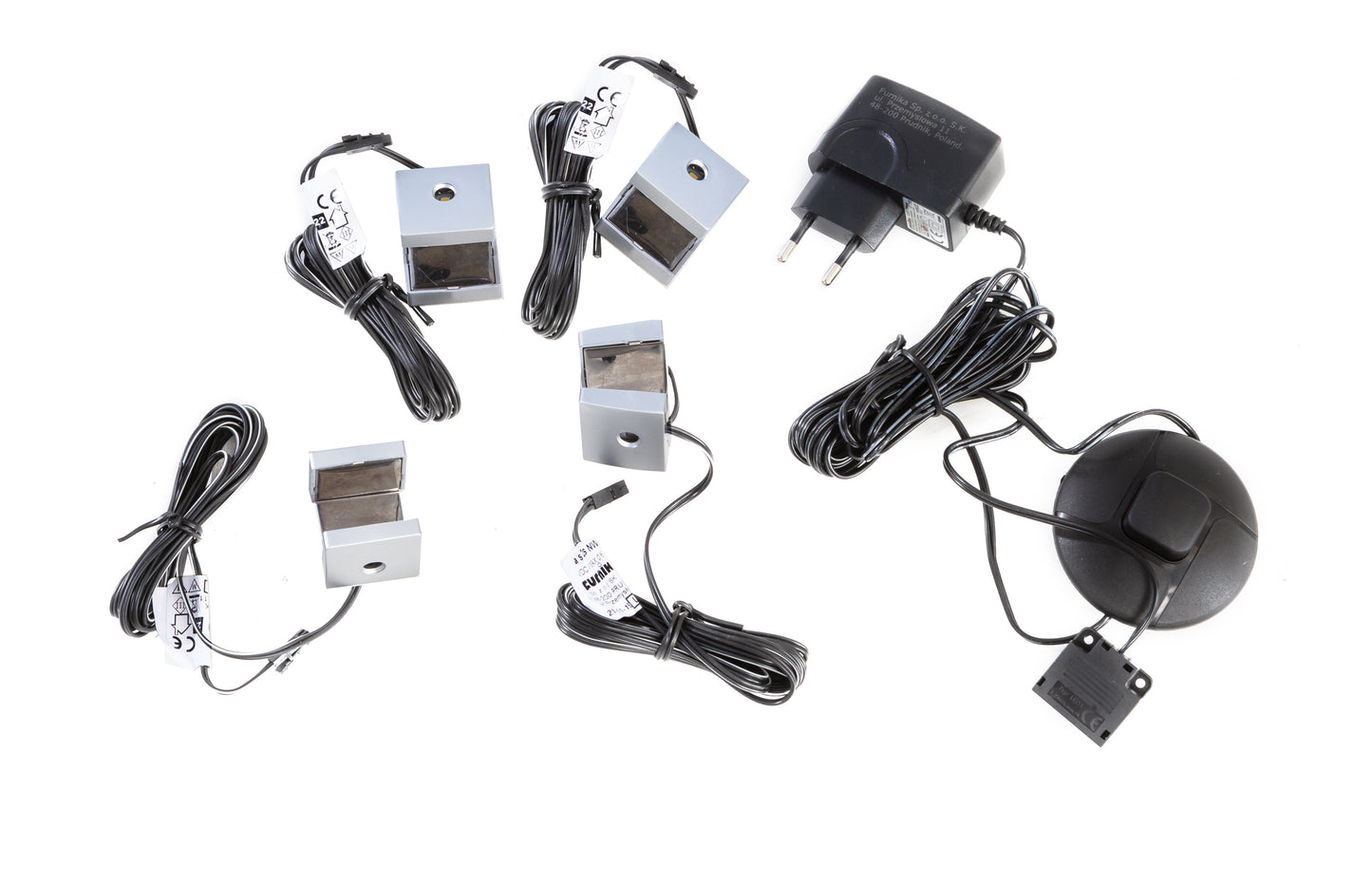 Sistem de iluminare LED pentru vitrina cu 3 usi Behalf