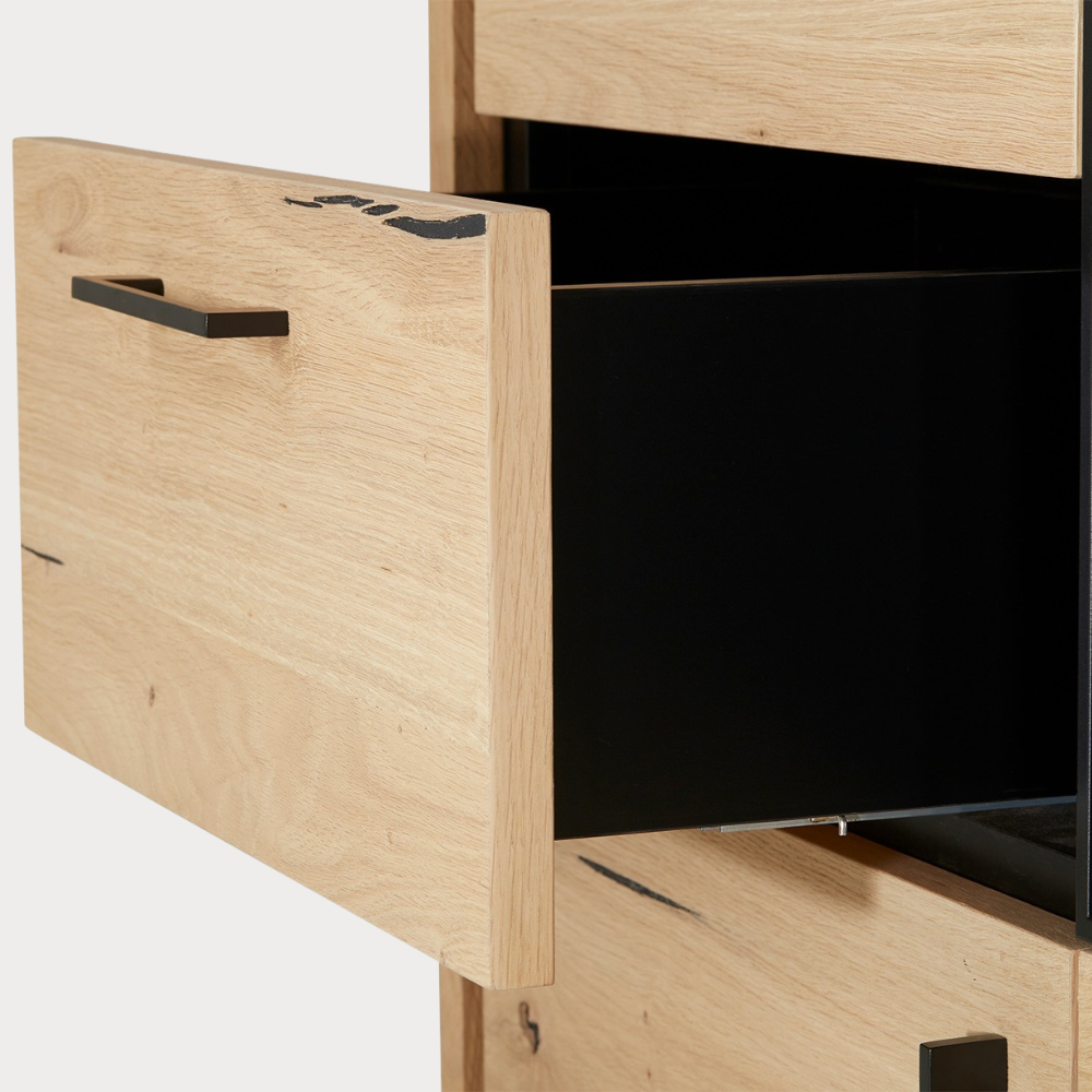 Vitrina Tulsa Smoked Oak, Furnir Din Lemn Masiv, 98 Cm