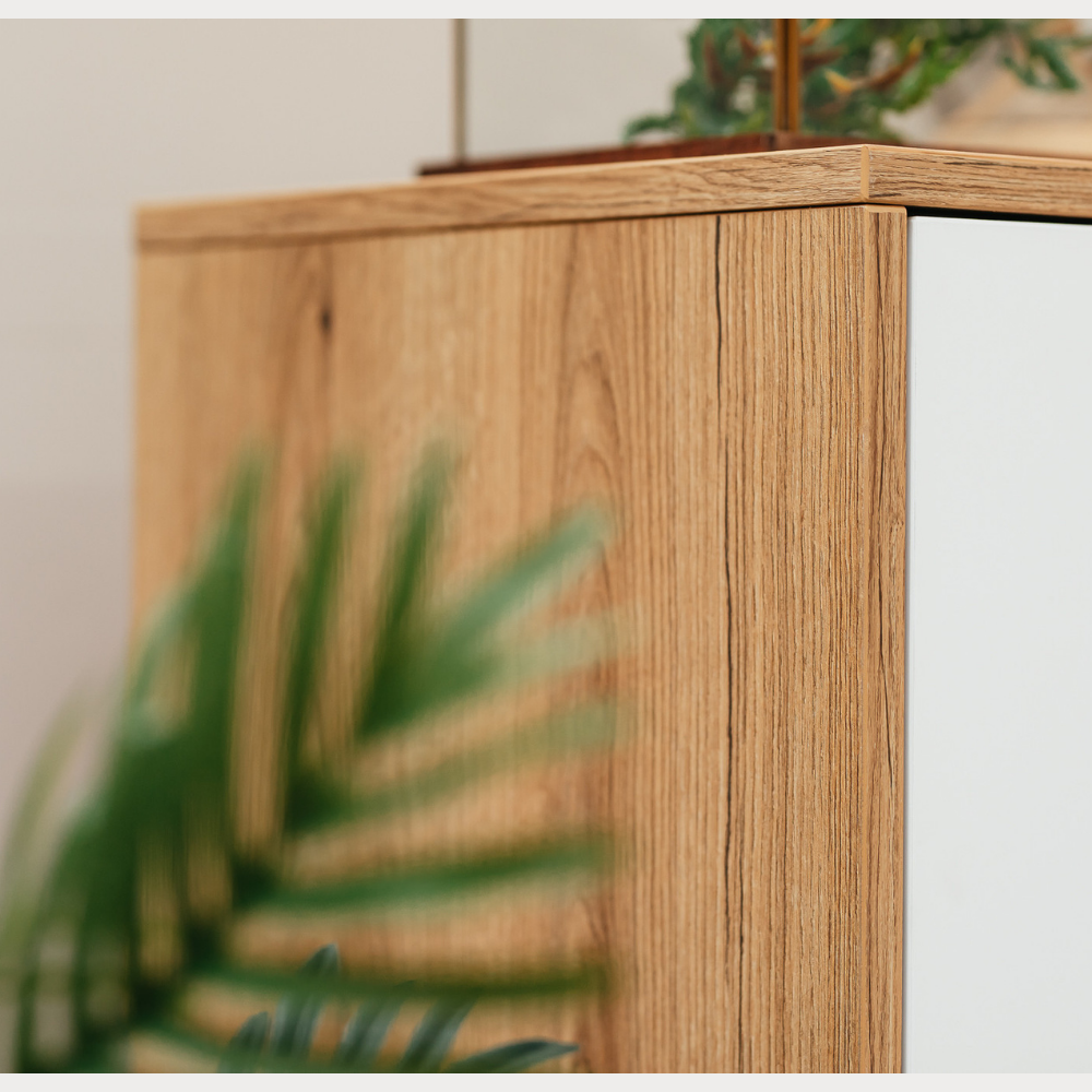 Comoda Urbano White Cu 3 Usi, 2 Sertare Si 1 Nisa Alb Si Natur, 195 Cm