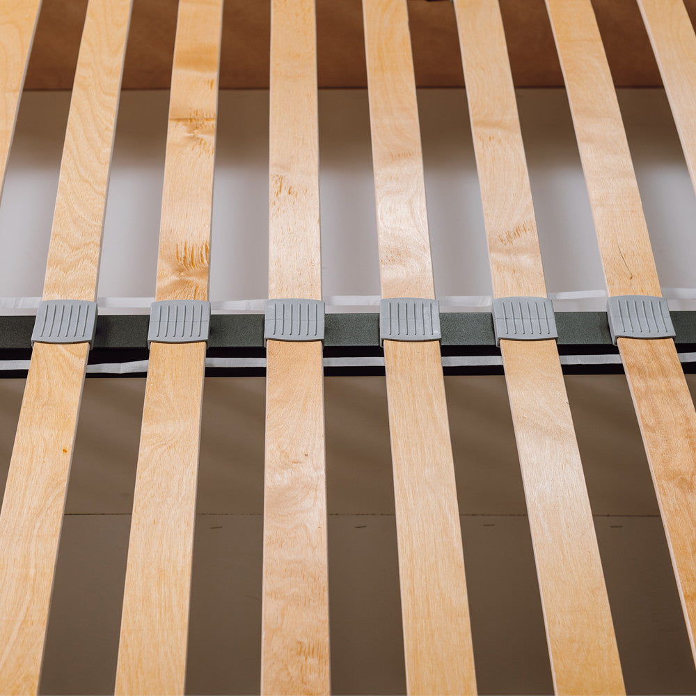 Pat Tapitat Ravel, Crem, Dimensiune Saltea 160 x 200 Cm, Cu Somiera Rabatabila