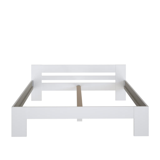 Set Dormitor Praktic, Alb Mat, Dulap 220 Cm, 2 Noptiere Si Pat Cu Dimensiune Saltea 180 x 200 Cm