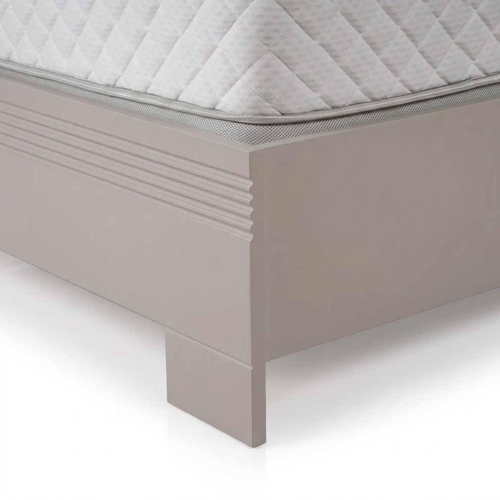 Set Dormitor Verona Kashmir, Pat Cu Dimensiune saltea 160 X 200 Cm, 2 Noptiere Si Dulap